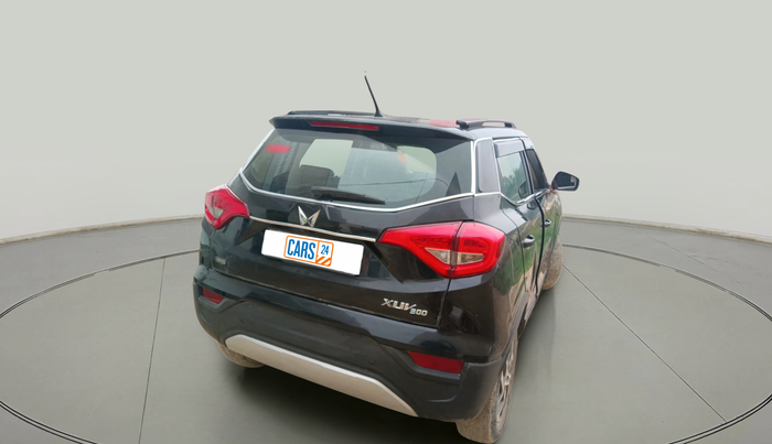 2022 Mahindra XUV300 W8 1.2 PETROL, Petrol, Manual, 67,737 km, exterior