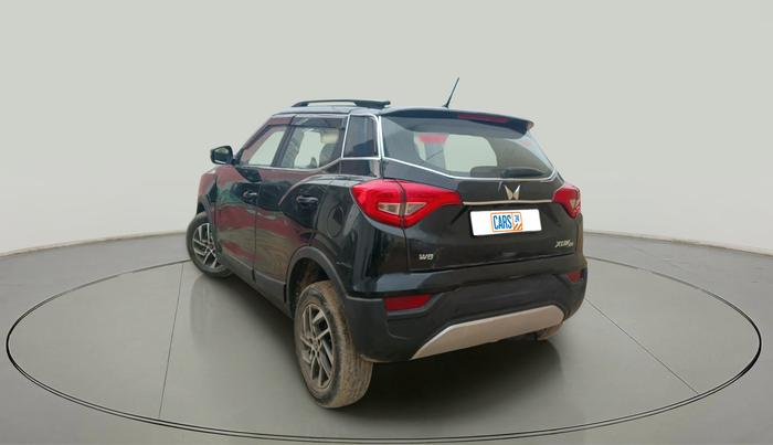 2022 Mahindra XUV300 W8 1.2 PETROL, Petrol, Manual, 67,737 km, exterior