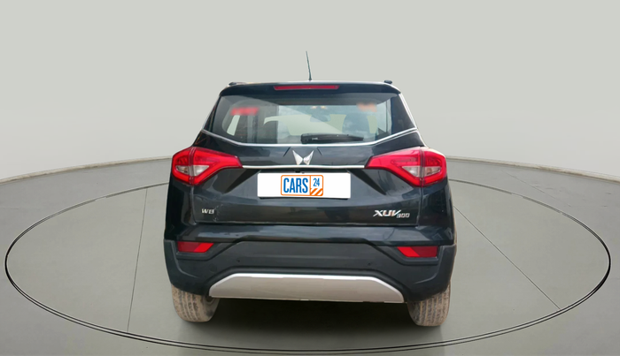 2022 Mahindra XUV300 W8 1.2 PETROL, Petrol, Manual, 67,737 km, exterior