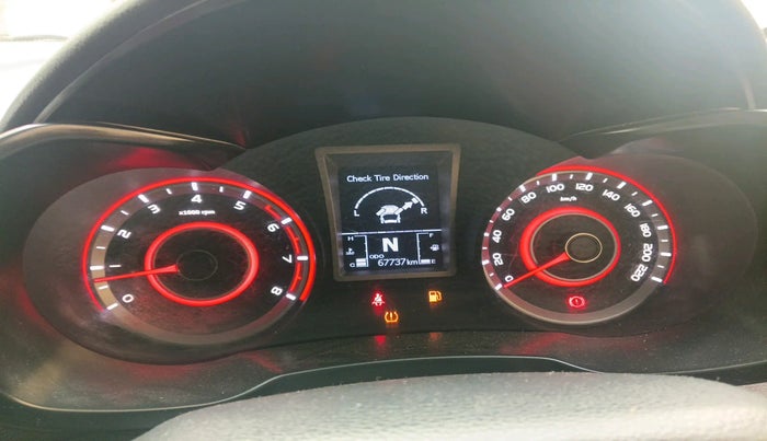 2022 Mahindra XUV300 W8 1.2 PETROL, Petrol, Manual, 67,737 km, interior