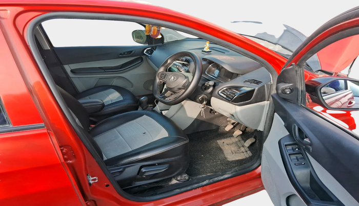 2022 Tata Tiago XT CNG, Petrol, Manual, 29,741 km, interior