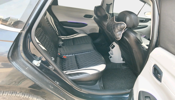 2024 Hyundai NEW I20 MAGNA 1.2 MT, Petrol, Manual, 4,708 km, interior