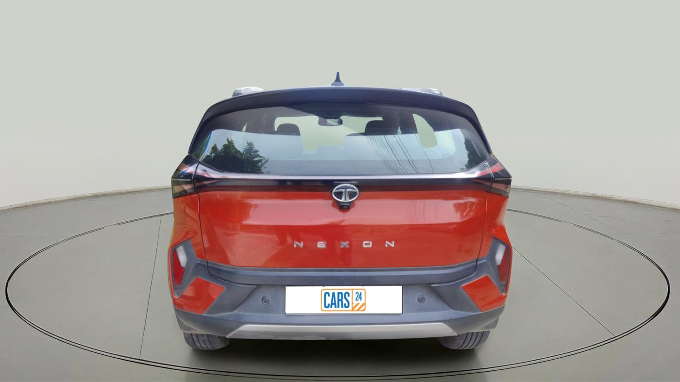 2023 Tata NEXON FEARLESS PLUS S 1.2 REVOTRON 7 DCA DT, Petrol, Automatic, 32,000 km, exterior