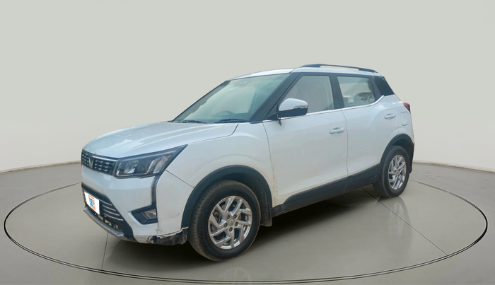2023 Mahindra XUV300 W8 1.5 DIESEL, Diesel, Manual, 42,771 km, exterior