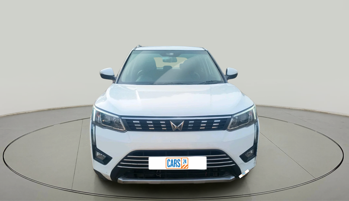 2023 Mahindra XUV300 W8 1.5 DIESEL, Diesel, Manual, 42,771 km, exterior