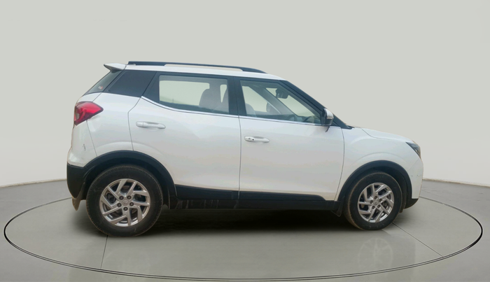 2023 Mahindra XUV300 W8 1.5 DIESEL, Diesel, Manual, 42,771 km, exterior