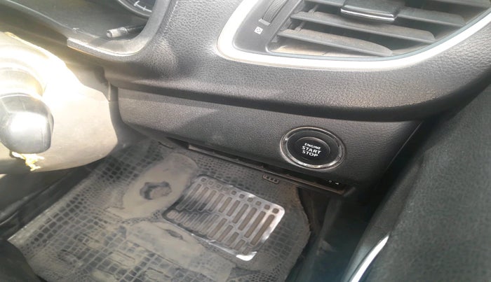 2017 Maruti Baleno ALPHA PETROL 1.2, Petrol, Manual, 52,905 km, interior