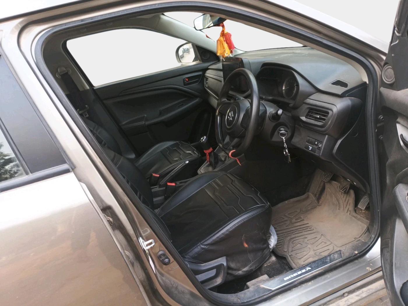 2024 Maruti BREZZA LXI S- CNG, CNG, Manual, 57,855 km, interior