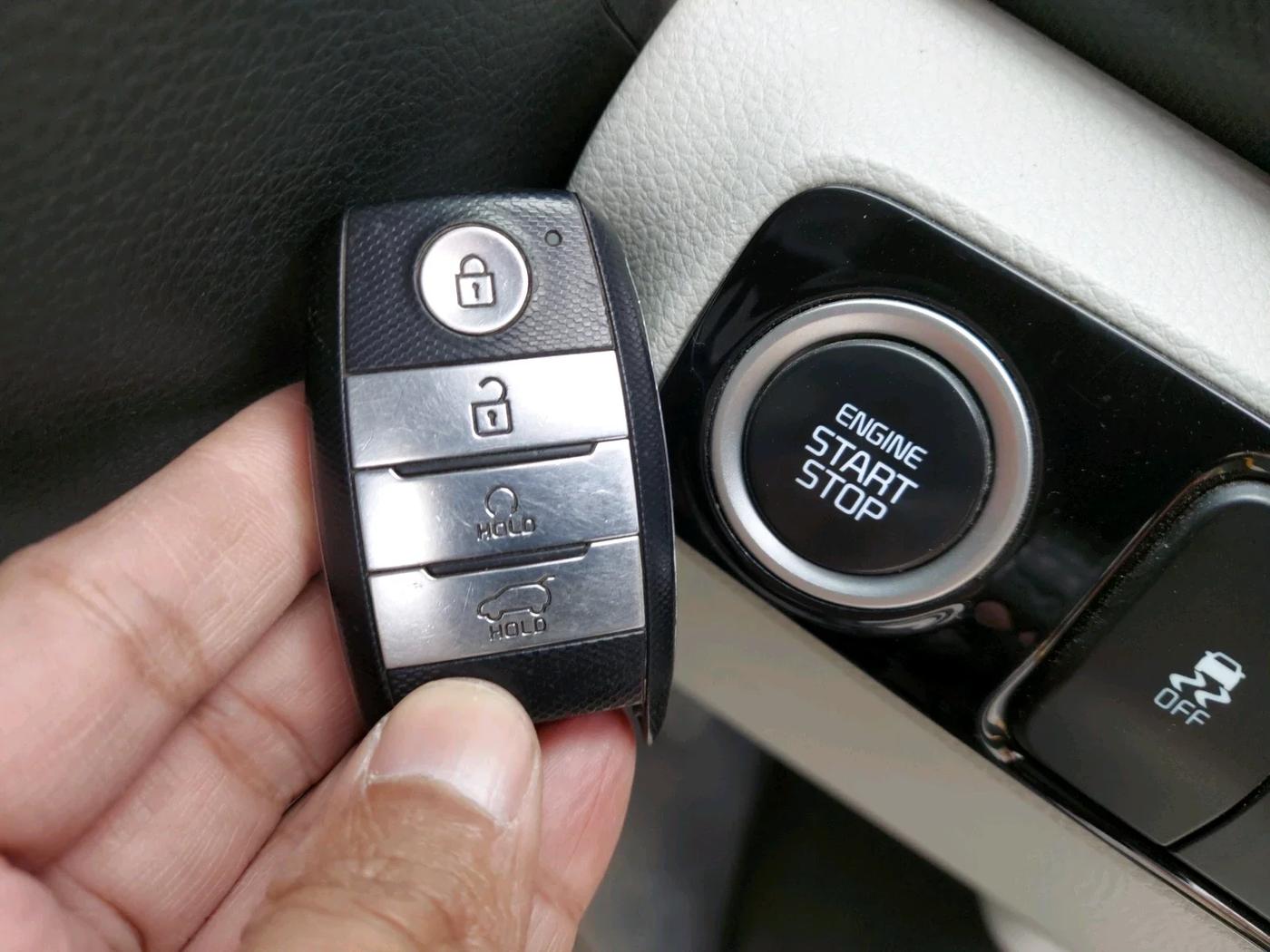 2022 KIA SONET HTX 1.0 IMT, Petrol, Manual, 54,234 km, interior