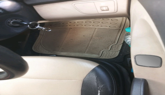 2014 Hyundai Eon ERA +, Petrol, Manual, 57,047 km, interior