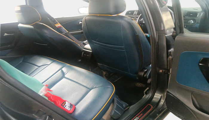 2015 Volkswagen Polo HIGHLINE1.2L, Petrol, Manual, 57,308 km, interior