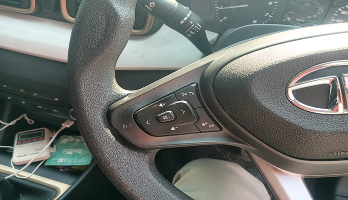 2022 Tata PUNCH ACCOMPLISHED MT, Petrol, Manual, 25,829 km, interior