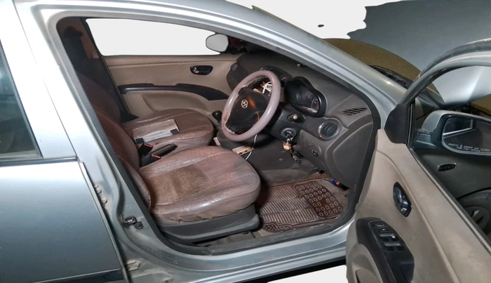 2010 Hyundai i10 MAGNA 1.2, Petrol, Manual, 1,70,942 km, interior