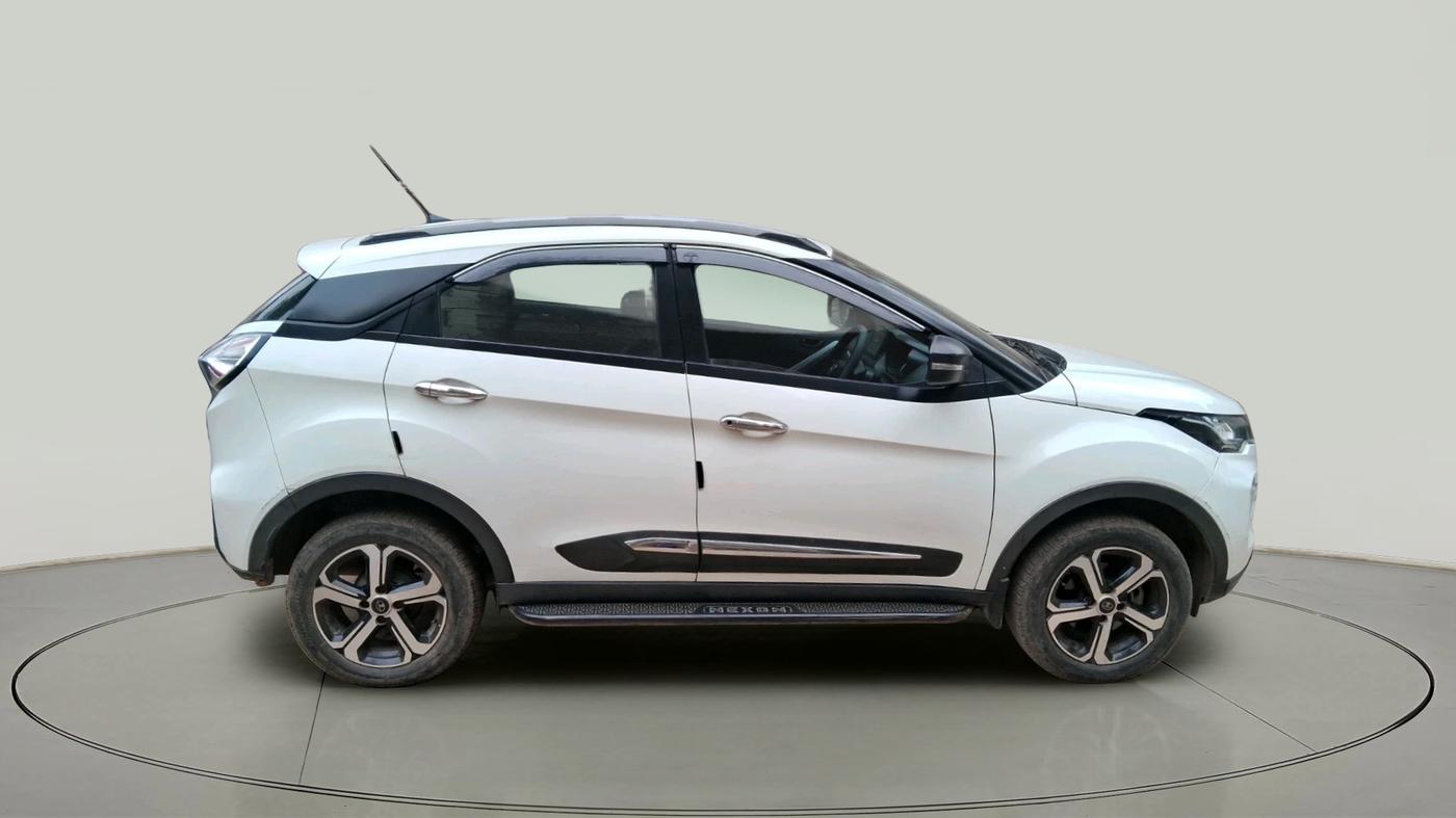2022 Tata NEXON XM SUNROOF PETROL, Petrol, Manual, 7,36,666 km, exterior