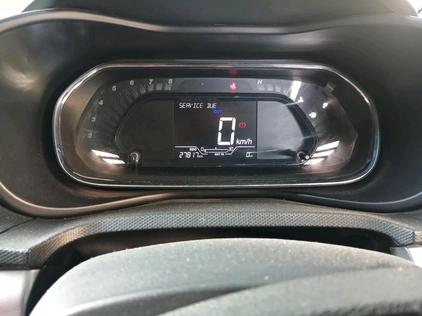 2022 Tata NEXON XM SUNROOF PETROL, Petrol, Manual, 7,36,666 km, interior