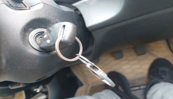 2014 Honda Amaze 1.2L I-VTEC S, Petrol, Manual, 1,83,926 km, interior