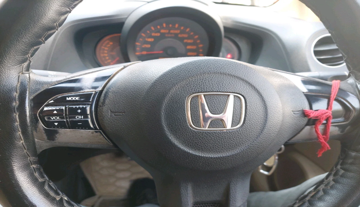 2014 Honda Amaze 1.2L I-VTEC S, Petrol, Manual, 1,83,926 km, interior