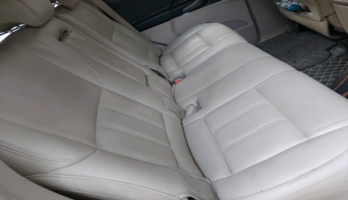 2016 Mahindra XUV500 W6 AT 1.99, Diesel, Automatic, 1,06,643 km, interior