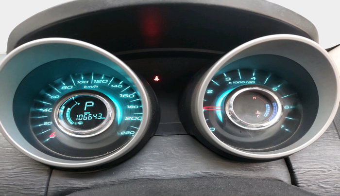 2016 Mahindra XUV500 W6 AT 1.99, Diesel, Automatic, 1,06,643 km, interior