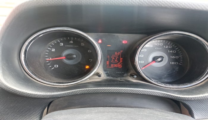 2016 Mahindra TUV300 T8, Diesel, Manual, 84,652 km, interior