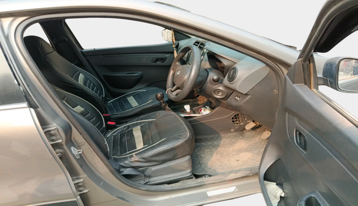 2016 Renault Kwid RXT 0.8, Petrol, Manual, 89,225 km, interior