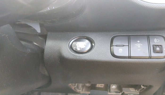 2019 Hyundai VENUE SX(O) 1.4 CRDI, Diesel, Manual, 82,724 km, interior