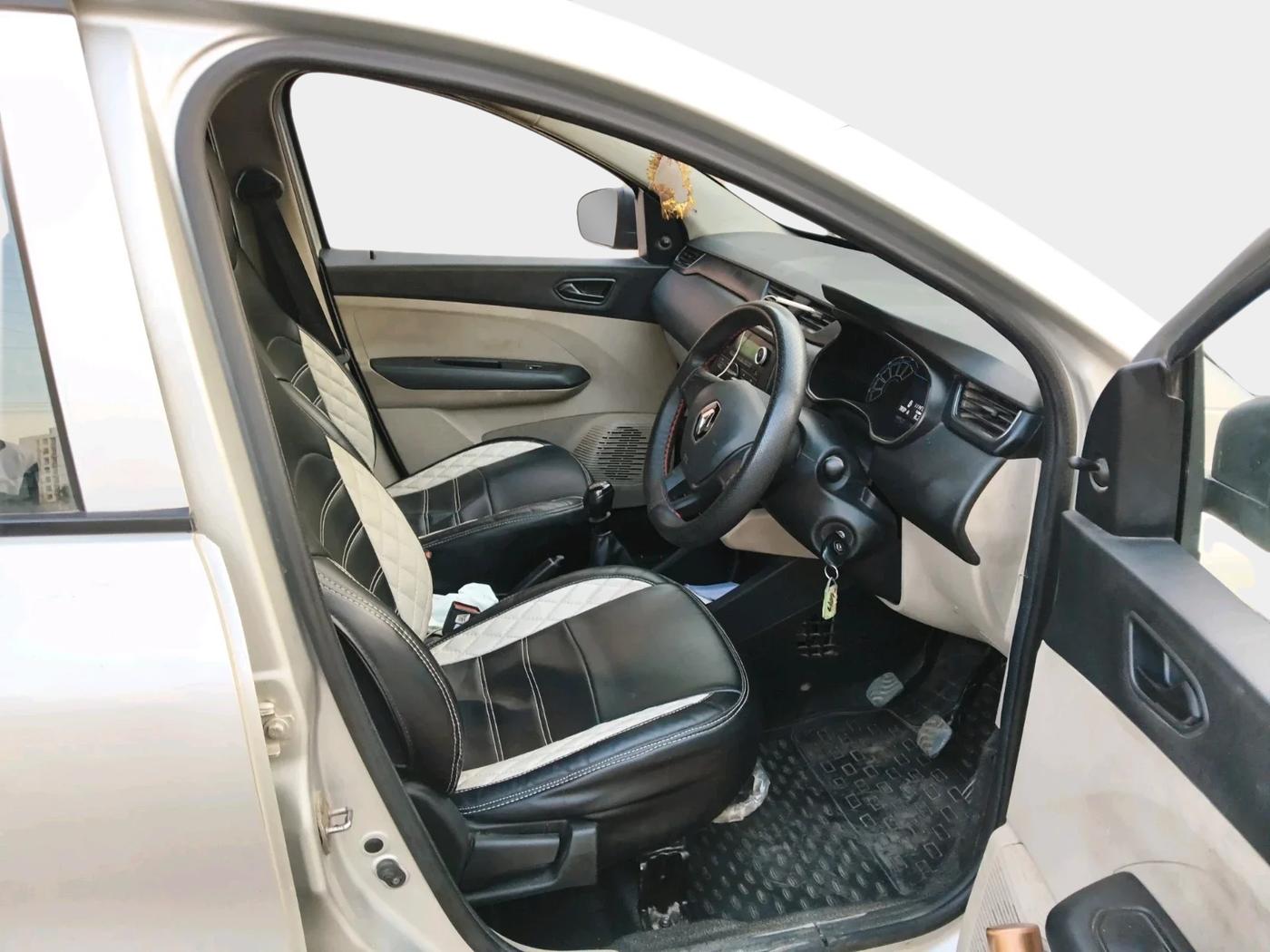 2023 Renault TRIBER RXL MT, Petrol, Manual, 1,11,476 km, interior