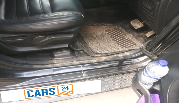 2022 Mahindra Thar LX D AT 4WD HT, Diesel, Automatic, 94,967 km, interior