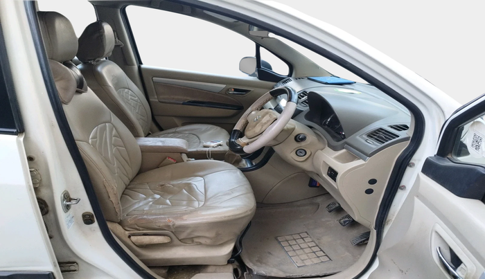 2013 Maruti Ertiga VXI CNG, Petrol, Manual, 2,98,033 km, interior