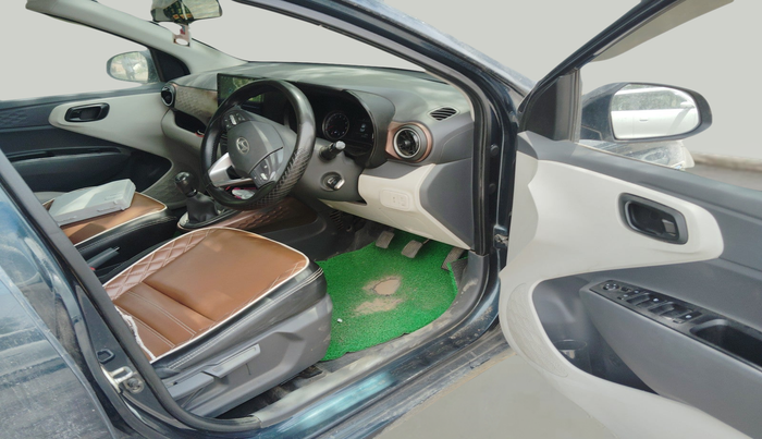 2023 Hyundai AURA S 1.2 CNG, CNG, Manual, 46,728 km, interior