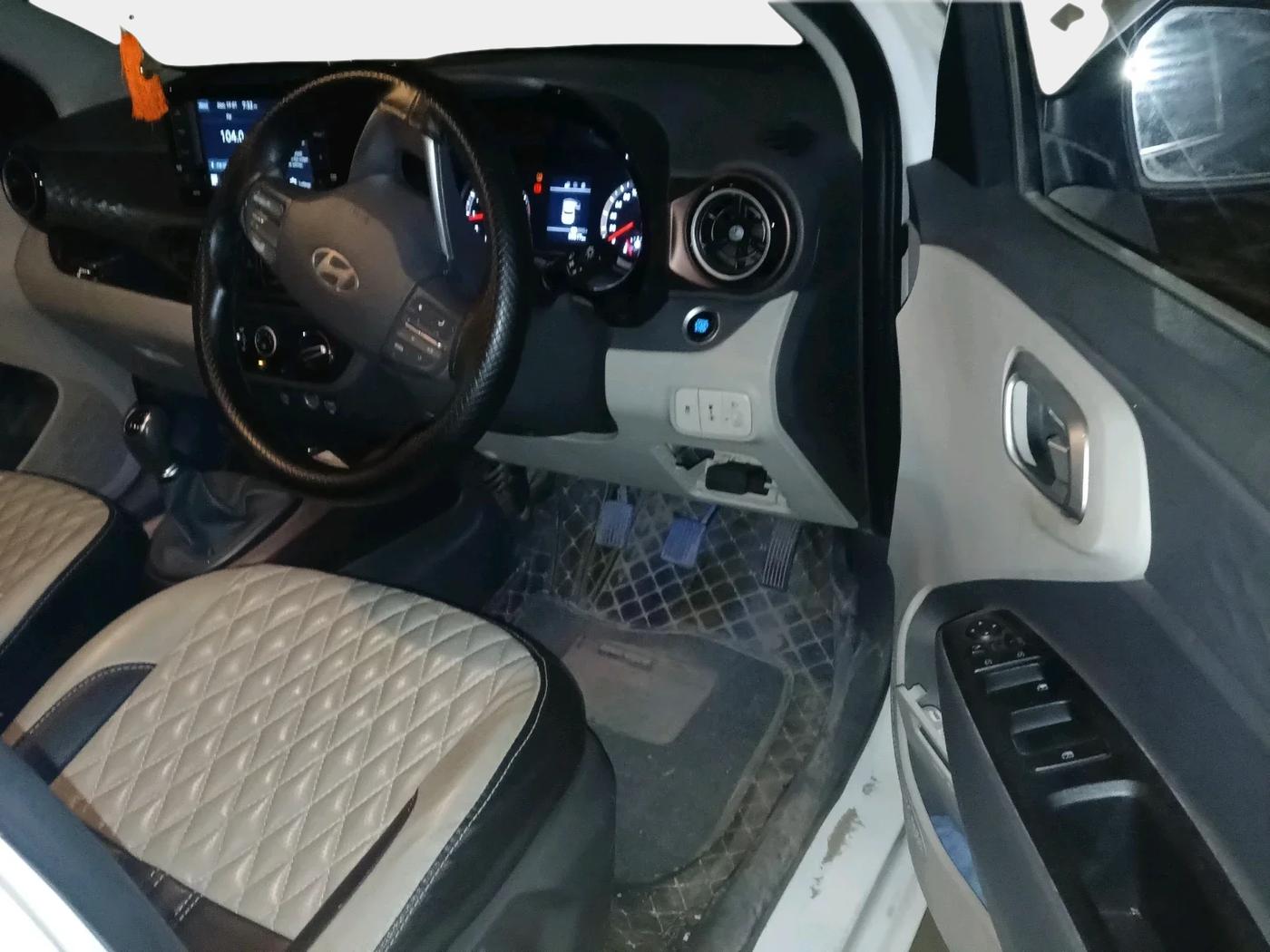 2023 Hyundai AURA SX 1.2 CNG, CNG, Manual, 50,817 km, interior