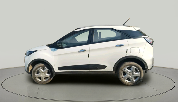 2023 Tata NEXON XM PETROL, Petrol, Manual, 26,558 km, exterior