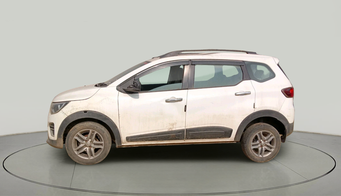 2022 Renault TRIBER RXZ, Petrol, Manual, 28,210 km, exterior