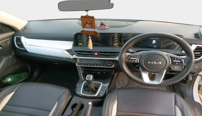 2023 KIA SELTOS  HTK PLUS 1.5 PETROL MT, Petrol, Manual, 20,523 km, interior