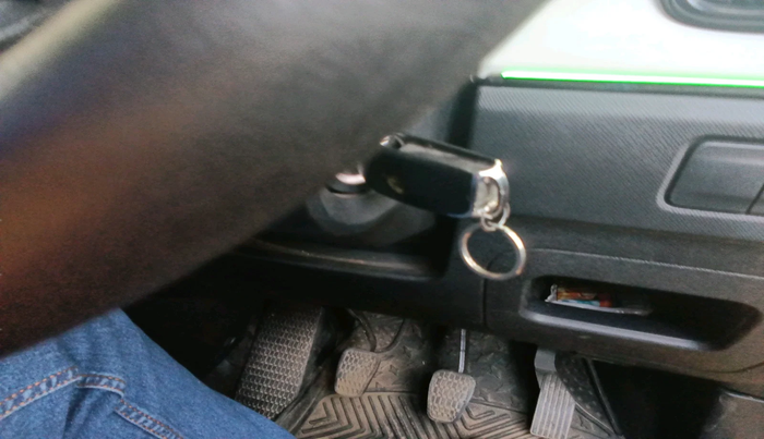 2023 Tata PUNCH PURE MT, Petrol, Manual, 18,911 km, interior