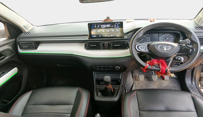 2023 Tata PUNCH PURE MT, Petrol, Manual, 18,911 km, interior