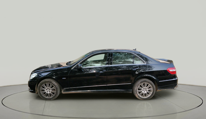 2011 Mercedes Benz E Class 200 ELEGANCE, Petrol, Automatic, 50,000 km, exterior