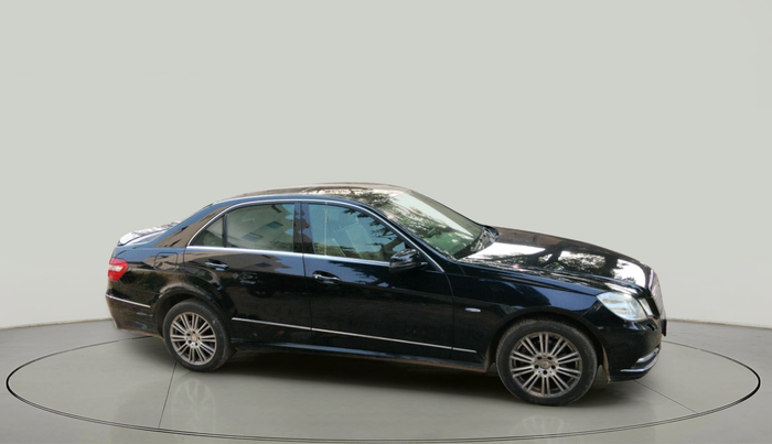 2011 Mercedes Benz E Class 200 ELEGANCE, Petrol, Automatic, 50,000 km, exterior