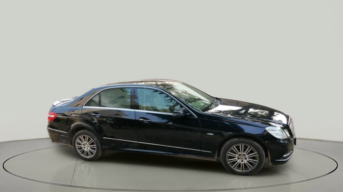 2011 Mercedes Benz E Class 200 ELEGANCE, Petrol, Automatic, 50,000 km, exterior