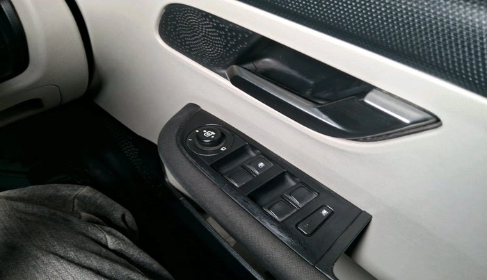 2022 Tata ALTROZ XZA PLUS, Petrol, Automatic, 52,721 km, interior