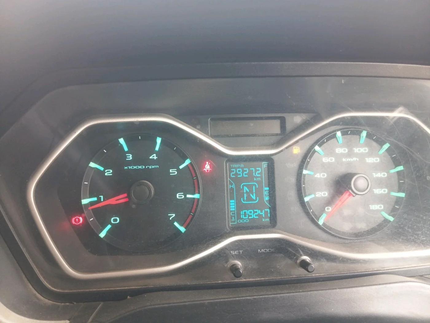 2020 Mahindra Scorpio S9, Diesel, Manual, 1,09,247 km, interior