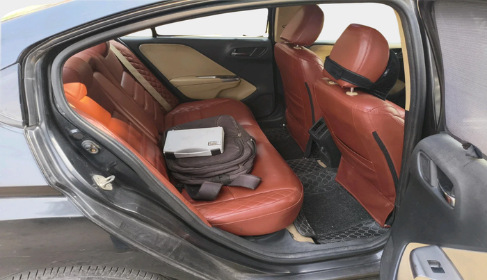 2014 Honda City 1.5L I-VTEC V MT, Petrol, Manual, 1,30,289 km, interior