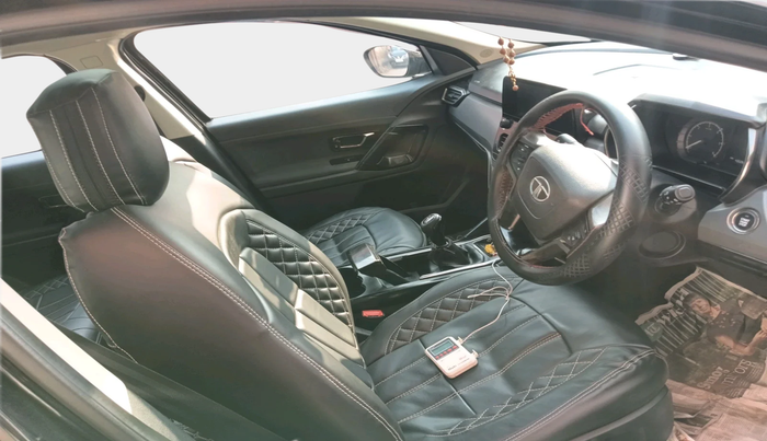 2022 Tata Harrier XT PLUS 2.0L KRYOTEC DARK EDITON, Diesel, Manual, 43,528 km, interior