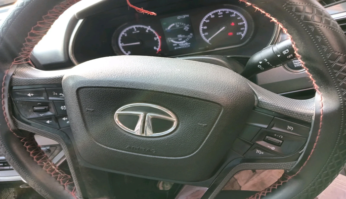 2022 Tata Harrier XT PLUS 2.0L KRYOTEC DARK EDITON, Diesel, Manual, 43,528 km, interior