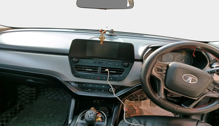 2022 Tata Harrier XT PLUS 2.0L KRYOTEC DARK EDITON, Diesel, Manual, 43,528 km, interior