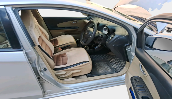 2015 Honda Amaze 1.2L I-VTEC VX, Petrol, Manual, 1,19,229 km, interior