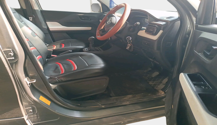 2022 Tata PUNCH PURE MT, Petrol, Manual, 35,622 km, interior