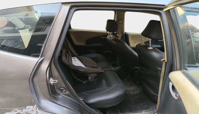 2012 Honda Jazz 1.2L I-VTEC SELECT, Petrol, Manual, 1,33,227 km, interior