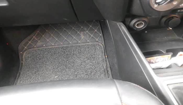 2020 Maruti Swift LXI, Petrol, Manual, 15,234 km, interior