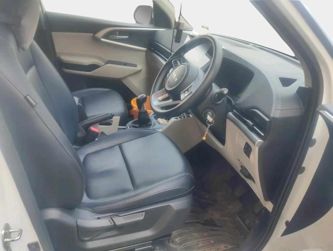2024 KIA CARENS Premium (O) 1.5 Petrol 7 STR, Petrol, Manual, 26,036 km, interior
